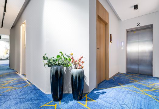 2. 난강 크리에이티..