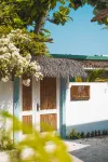 Manta Reserve Hotels in Kunfunadhoo