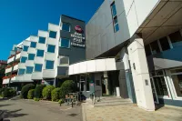 Best Western Plus Lido Hotel Hotels near Biserica Sfânta Maria Regina Păcii și Unități