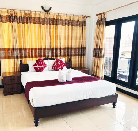 Central Hotel Vang Vieng
