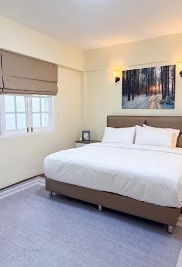 ดับเบิ้ลรูม (ห้องน้ำส่วนตัว อยู่ตรงข้ามห้องนอน)