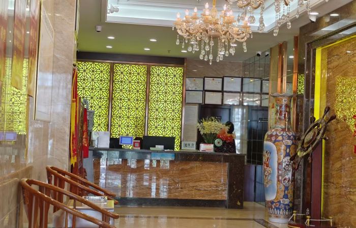 Minqin Dongyuan Business Hotel