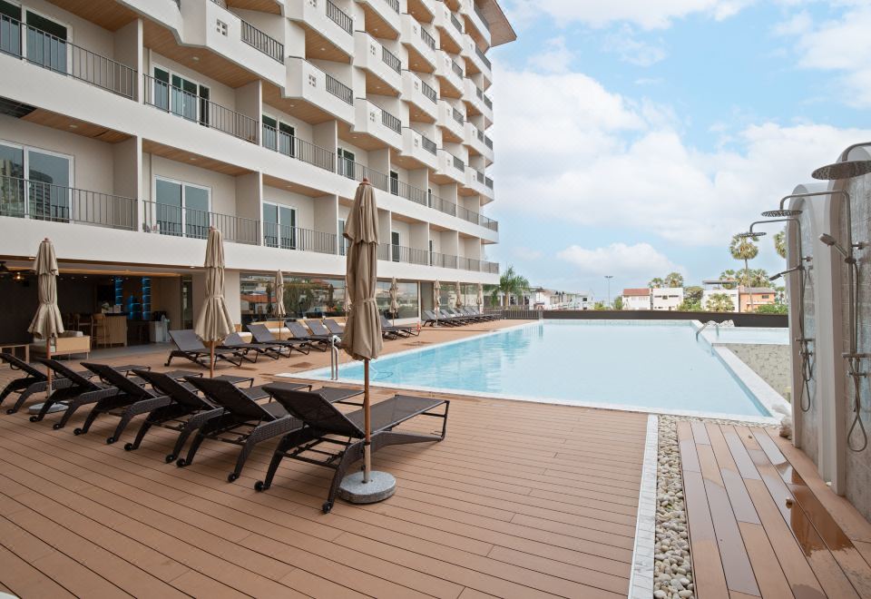 좀티엔 타니 호텔