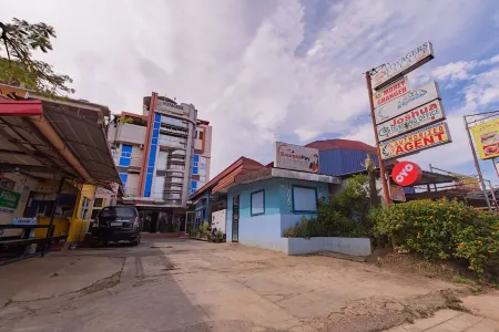 Voyagers Palace Отели рядом с достопримечательностью «Палаван Уайлдлайф Рескью энд Консервейшен Сентер»