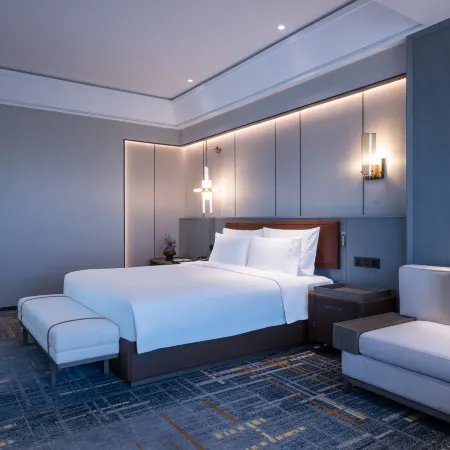 Wyndham Grand Plaza Royale Ningbo