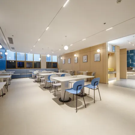 Homeinn Hotel (Zhenjiang Jurong Wuyue Plaza Railway Station)