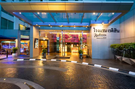 Radisson Suites Bangkok Sukhumvit