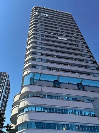 Chongqing Poli Express Hotel (Jiefangbei Qixinggang Subway Station)