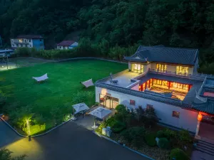 Zhashui Horse House Guesthouse