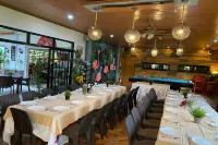 Mom Shie's Apartelle La Union Hotels in Bauang