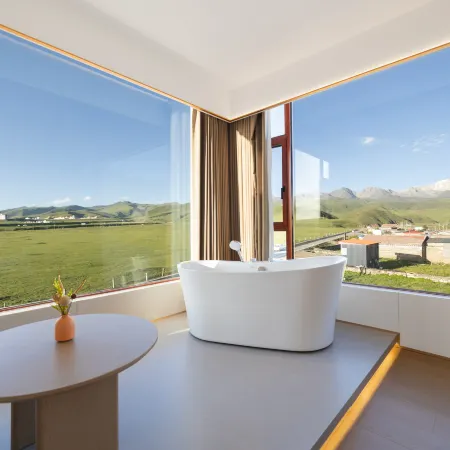 Skarl Homestay in Kangding City (Ta Gong Grassland Store)