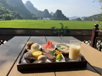 BamabainiaozhuangHotel