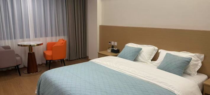 Longling Jinrun Hotel Hotele w: Powiat Longling