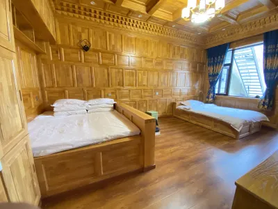 Diebu River Riyun Shang Tibetan-style Homestay Hotels near Gudiezhoucheng Ruins