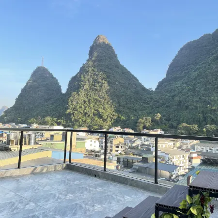 Yihan Mei'shu Resort(Guilin Yangshuo West street Li river Scenic Area Store)