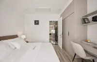 Hoang Dung Hotel and Apartment by THC Group Hotel di Thuận An