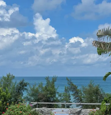 Beihai Qiaogang Haishangju Homestay (Qiaogang Beach)