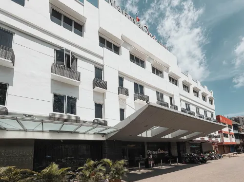 โรงแรมนาโกยาวัน