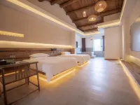 Sunny·Floral Stream | Designer Boutique Hotel (Tekes Bagua City Branch) Hotels in Tekes County