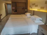 Yicheng Hotel (Shaoyang High-Speed Railway Station Branch) Hotels near Shaoyang University (Southeast to Shaoyang Bureau of Commerce)