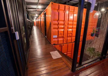 รูปภาพของU Box Hostel