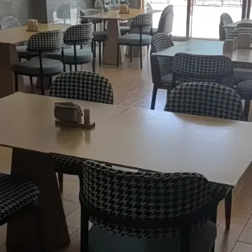 Tianyi Yiyuan Hotel  (Jiefangbei Hongyadong)