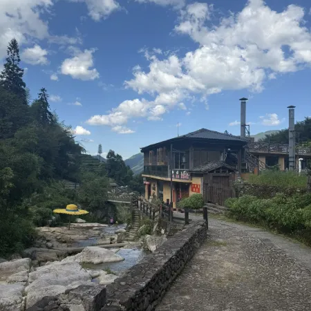 Yunhe Terrace Yunxi Homestay (Baiyingu Scenic Area Shop)