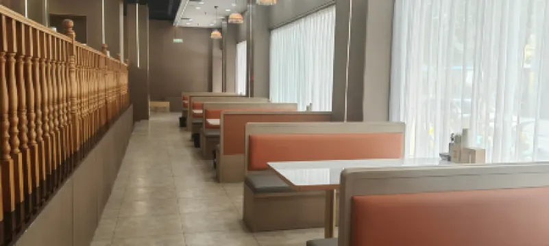 Hutubi Shuguang Hotel