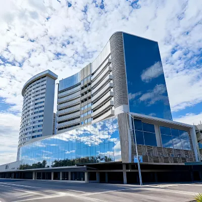 MOTRI Hotel (Futian Huaqiang North Branch) Hotel dekat Stasiun Yannan