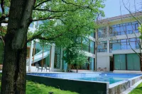 โรงแรมโฟลว์อิงสตริงส์กีตาร์ - สระว่ายน้ำส่วนตัว