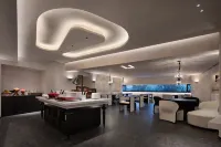 She and Fanhua•RARAHOTEL(Wuyi Square Guojin Center Store)