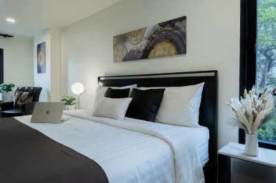 Norn Riverside Bangkok Hotel Hotel in zona Tempio del Buddha di Smeraldo - Wat Phra Si Rattana Satsadaram / Wat Phra Kaew