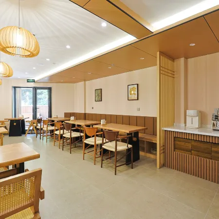 Songjian Xiaoyin Homestay (Changbai Mountain North Scenic Area Distribution Center)