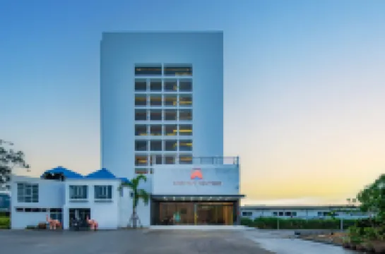 Xinmylin Boutique Hotels near The Sanctuary of Truth