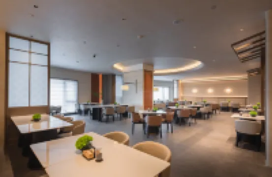 Qingdao Zhanqiao Zhongshan Road Atour Hotel