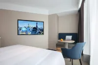 Huanman Hotel (Hanshou High-Speed Railway Station Linchen Plaza)