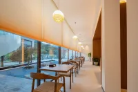 Floral Lux Hotel · Tara House