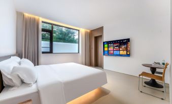 Jueshanju Hotel (Huashan North Station)