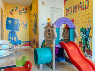 D'Pristine Theme Suite by Nest Home at LEGOLAND