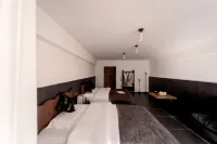 Xunguang Yuegui · Snow Mountain Secret Boutique Stay (Mount Siguniang Scenic Area)