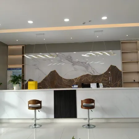 Burqin Anzhitinglan Holiday Hotel