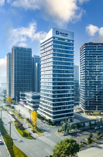 Holiday Inn ExpressChengdu Phoenix Mountain Hotels near Huanghua Commercial Street