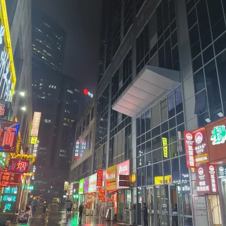 xinghui hotel Отели рядом с достопримечательностью «Парк Бейджинг»