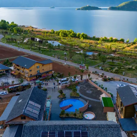 Lugu Lake Luzhixu Hotel (Sanjiacun Wharf Store)