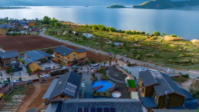 Lugu Lake Luzhixu Hotel (Sanjiacun Wharf Store)