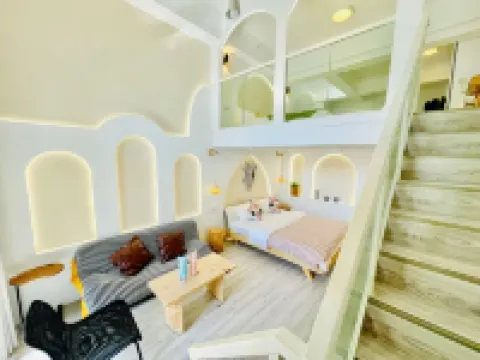 Lanyueju Riverside Vacation Boutique Stay (Gaozhuang Xishuangjing Starlight Night Market)