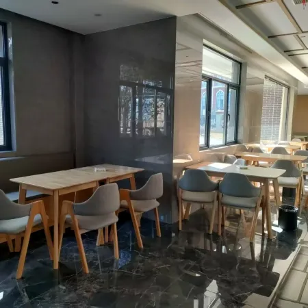 Cloud Seasons Hotel (Lu Shan Nankang Ancient Town Luoxing Dun Branch)
