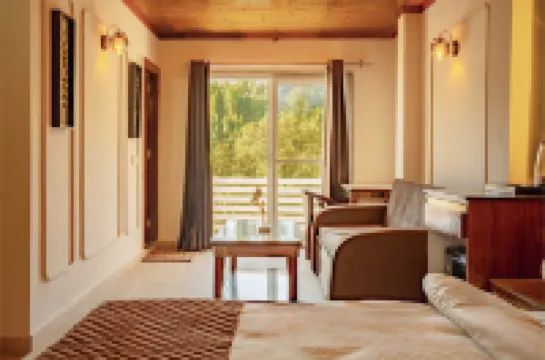 Sunoraa Luxury Hotel And Spa Hotels in 