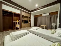 Happiness Hotels near Fengshan