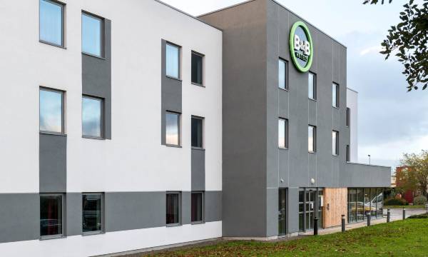 B&B Hotel Laval Ouest